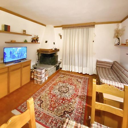 Ferienwohnung Trilocale Accogliente Con Camino A Pochi Minuti Da Madonna Di Campiglio Spiazzo  Exterior foto